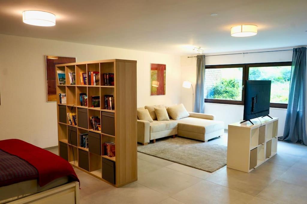 Helle Kellerwohnung Im Gruenen Mit Sauna Kolín nad Rýnem Exteriér fotografie